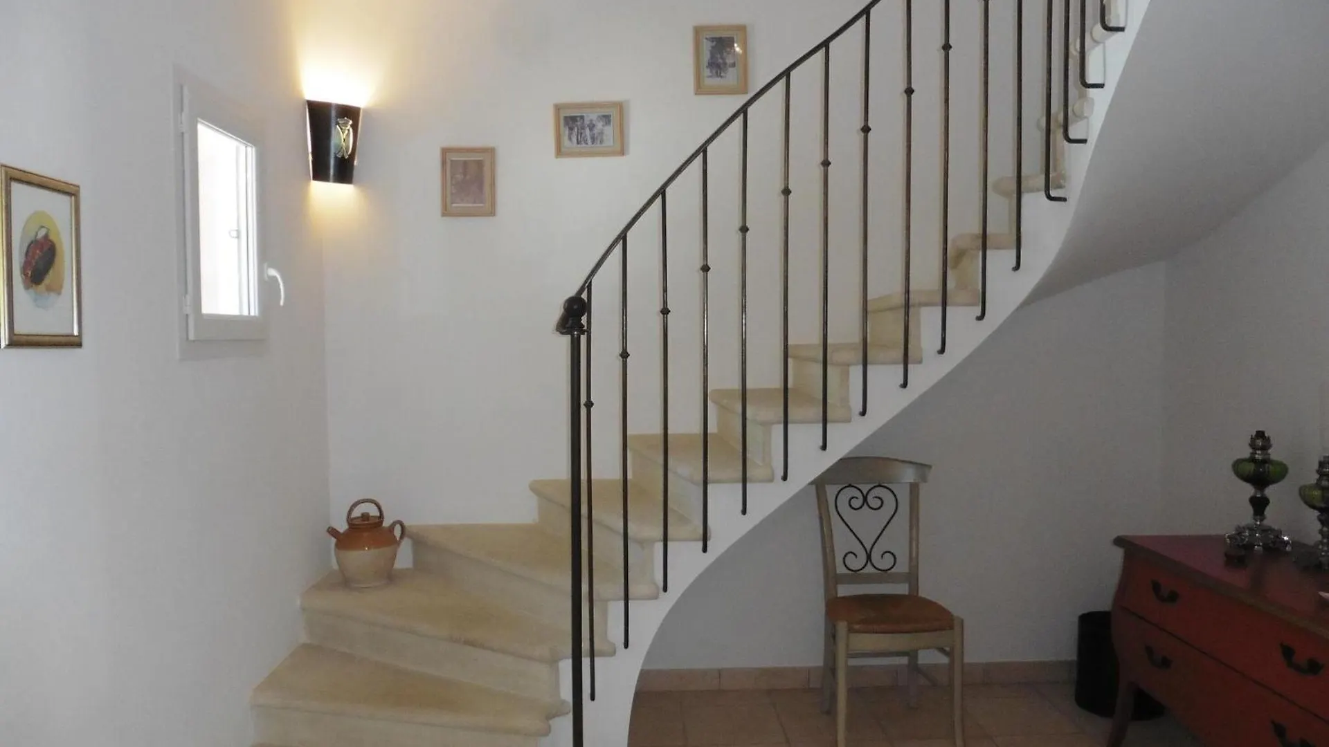 Pretty, Spacious Holiday Home With Private Pool Villes-sur-Auzon