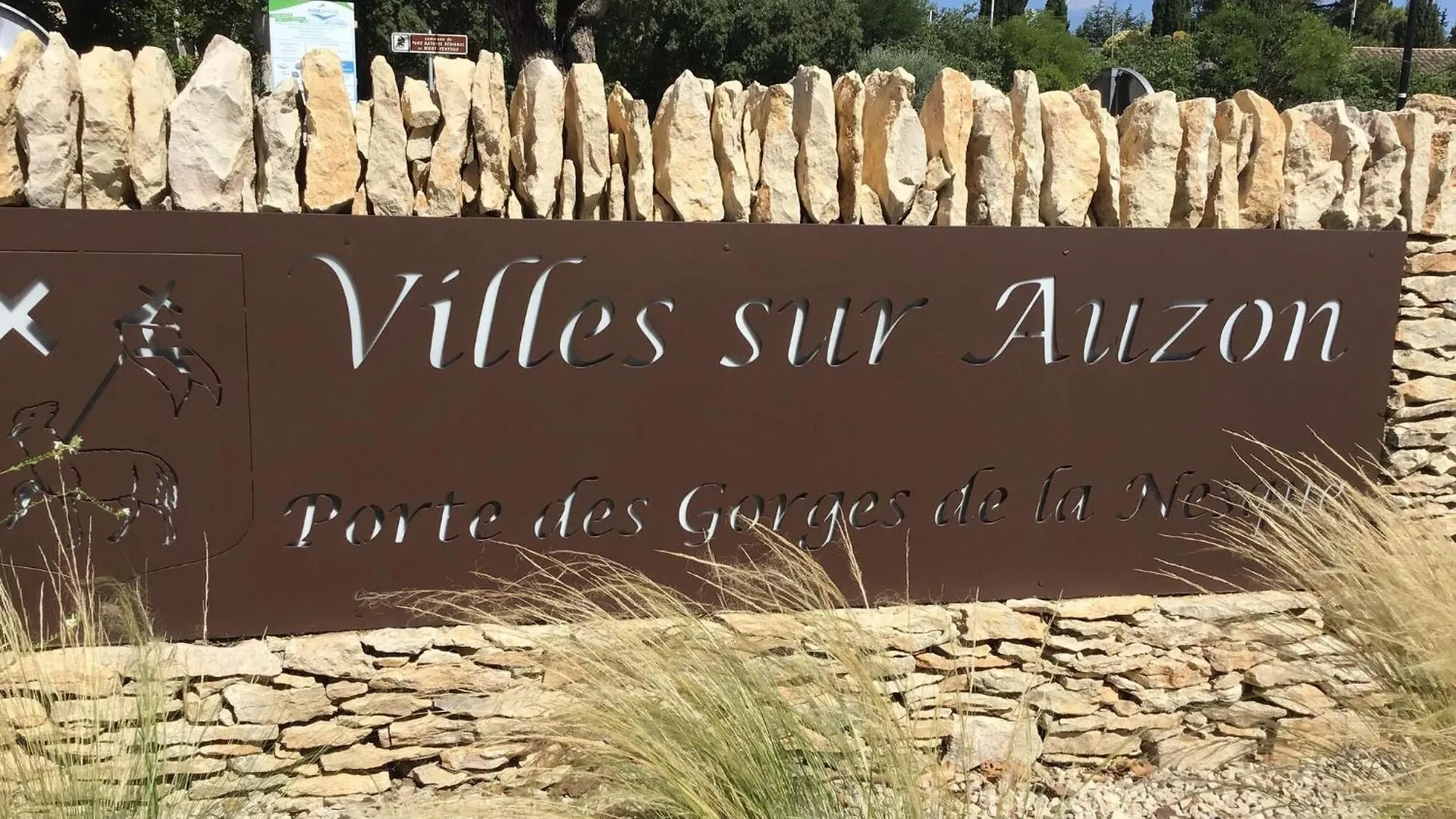 Pretty, Spacious Holiday Home With Private Pool Villes-sur-Auzon