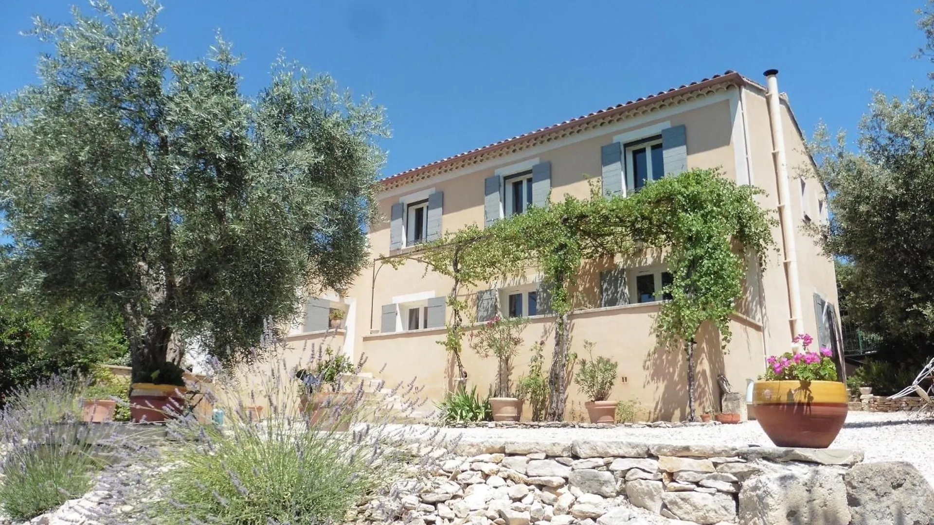 Pretty, Spacious Holiday Home With Private Pool Villes-sur-Auzon